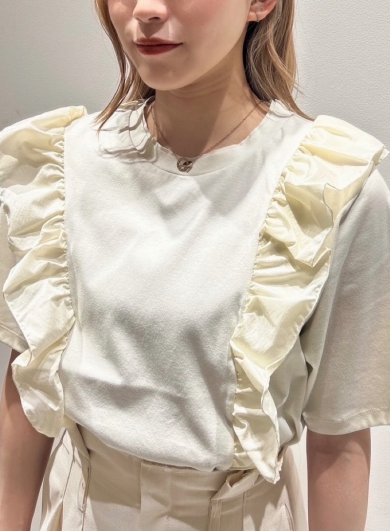 ✴︎Tシャツ感覚で着られる、きれいめカットソー✴︎