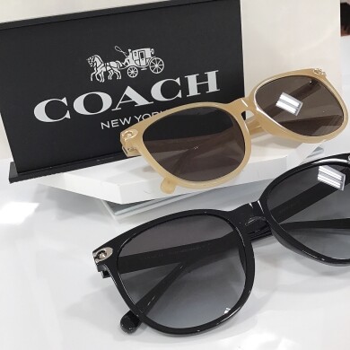 COACH🕶