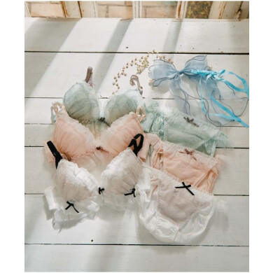 フリルが可愛い💞三段フリルリボンブラジャー＆ショーツセット
