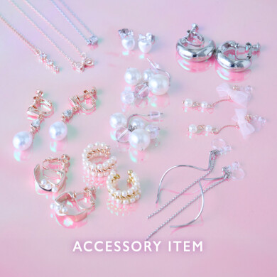 かわいいアクセサリーが入荷中✨