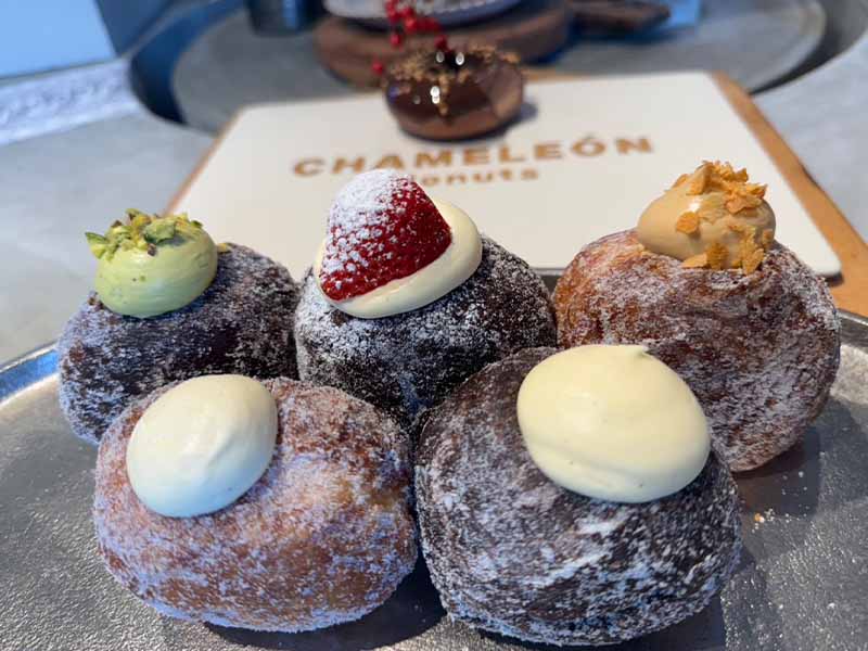 カメレオンドーナツ