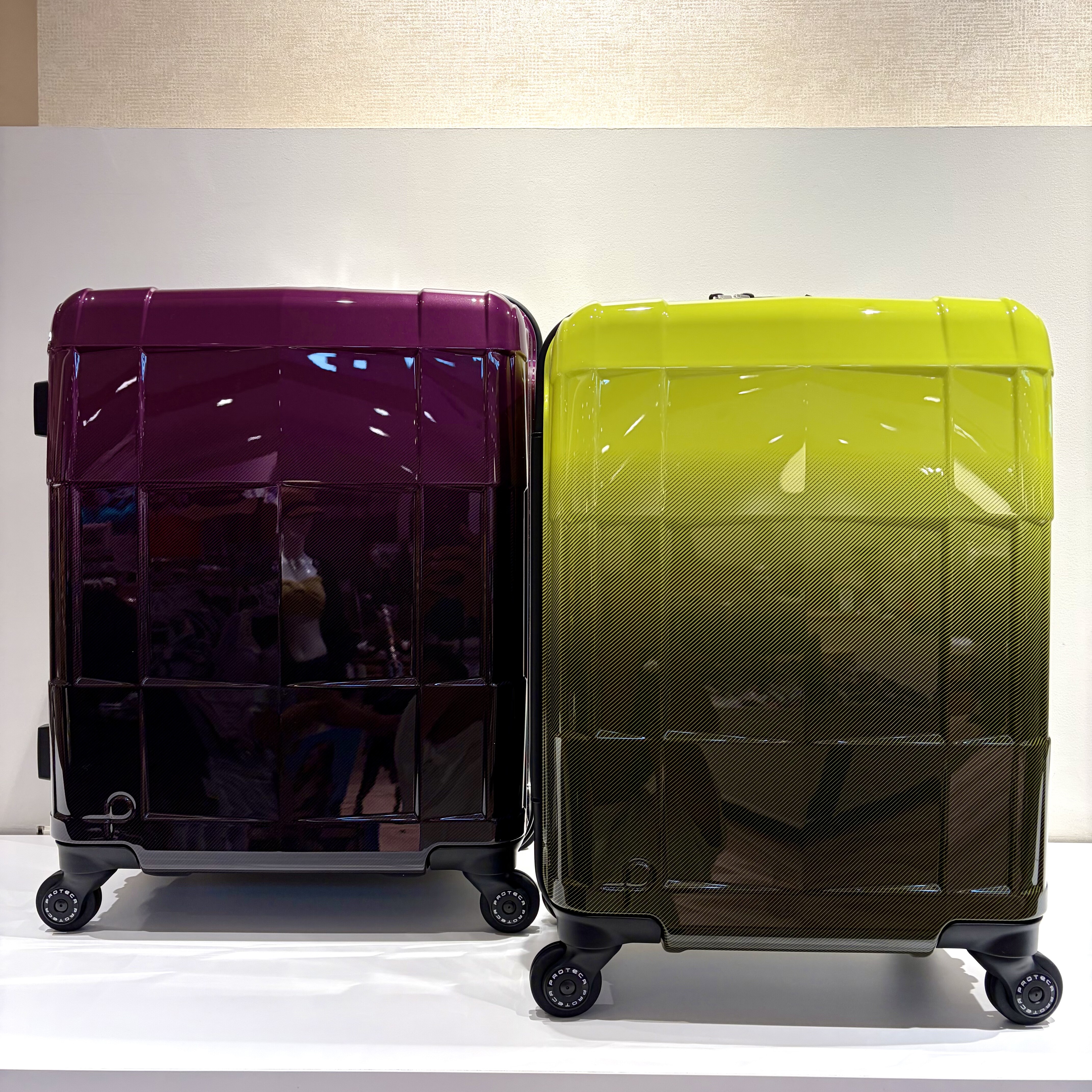 MAT製法軽量！ECO FORME CRS 102 15インチ2本セット❶ New！「スタリアCXR LTD2」 │エース バッグス＆ラゲージ │ ショップ