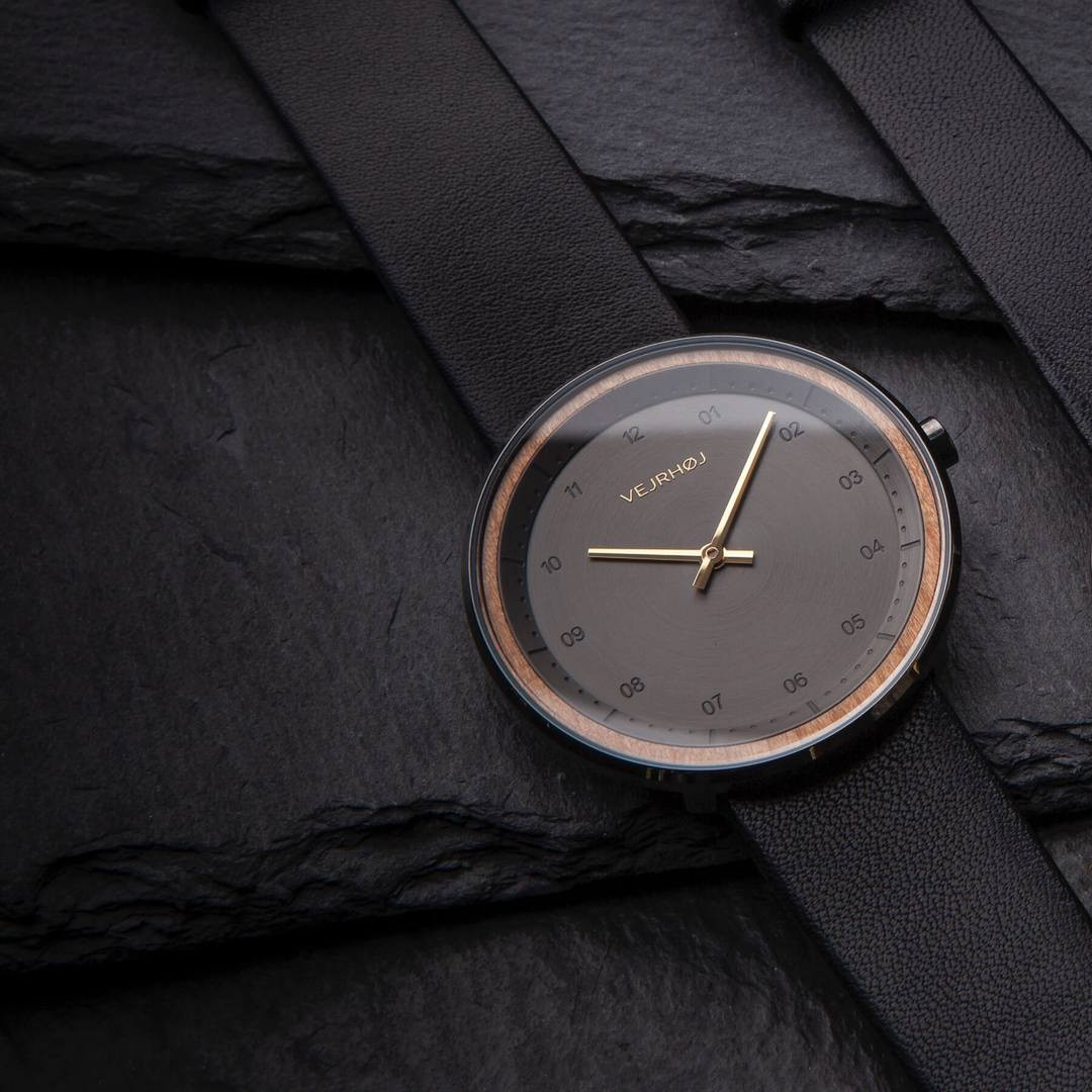 再入荷！【VEJRHØJ】桜の木を使った腕時計 │エイチエムエスアーカイブ