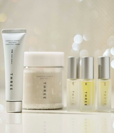 THREE　HOLIDAY 　collection