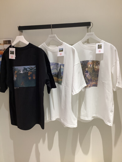 メトロポリタン美術館✖️BAYFLOWコラボTシャツ👨‍🎨