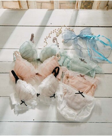 フリルが可愛い💞三段フリルリボンブラジャー＆ショーツセット