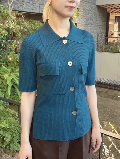 秋まで活躍！大人なリブポロニット💙