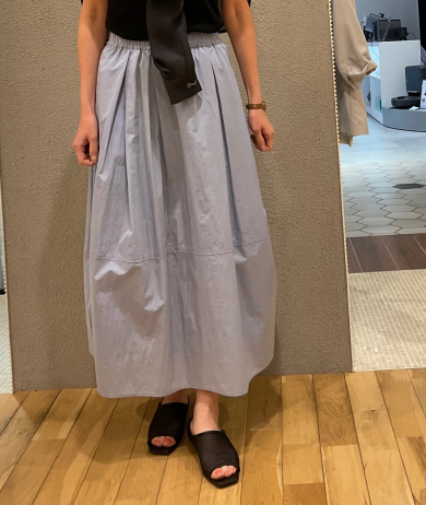 レディなボリューム感が可愛いスカート
