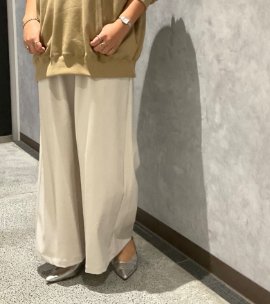 たっぷりボリュームが可愛いワイドパンツ