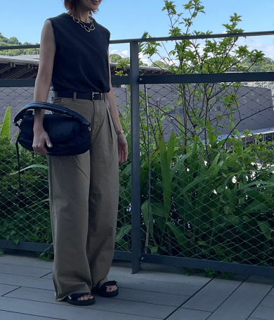 美脚見えが叶うチノパン入荷しました♡