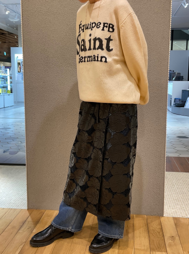 一枚プラスで可愛いスカート