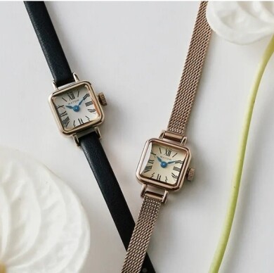 【MATOW】コンパクトなスクエアウォッチ