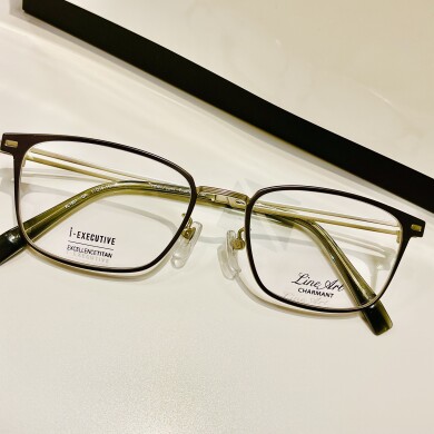 ラインアート👓