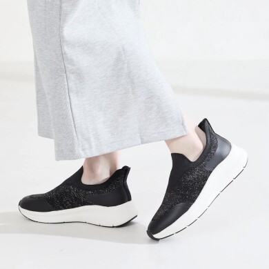【雨の日でも快適✨】瞬間フィット防水スニーカー👟