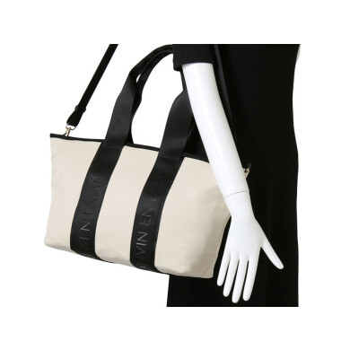 ランバンオンブルー