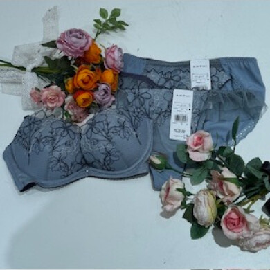 新色登場！ブラジェニック脇高細見えタイプ🌟