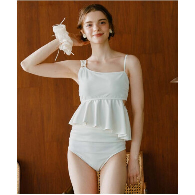 アシンメトリーワンピ見えビキニ👙