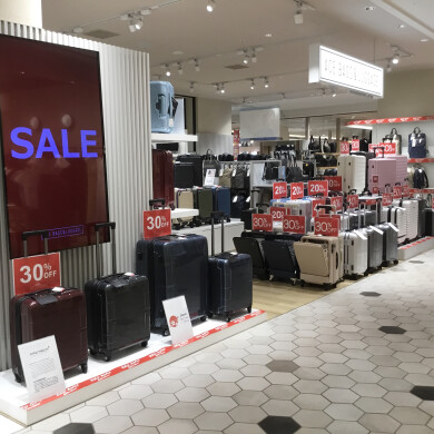 店内商品 30％〜50%OFF‼️
