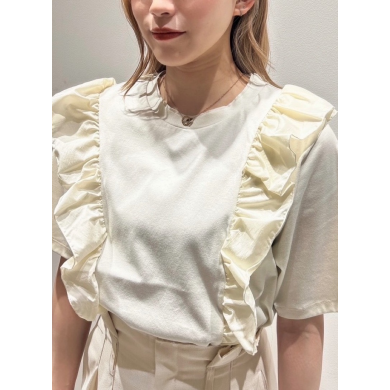 ✴︎Tシャツ感覚で着られる、きれいめカットソー✴︎