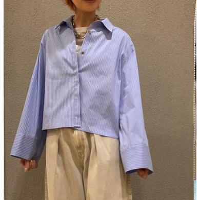 いつもと違う雰囲気を楽しむシャツ