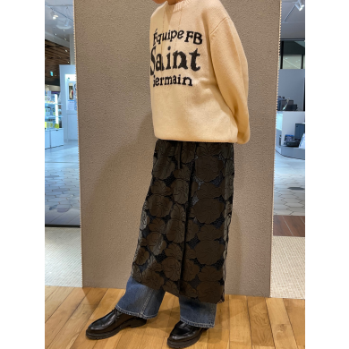 一枚プラスで可愛いスカート