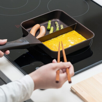 🍳✨️2品同時調理で時短を叶える「Timant IH仕切り付きフライパン」🥦✨️