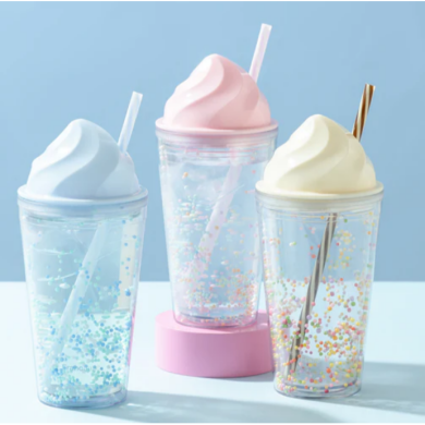アイスクリームをモチーフにしたキュートなタンブラー🍦
