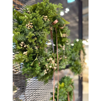 デンマークらしいのクリスマスリースで、心温まるホリデーシーズンを