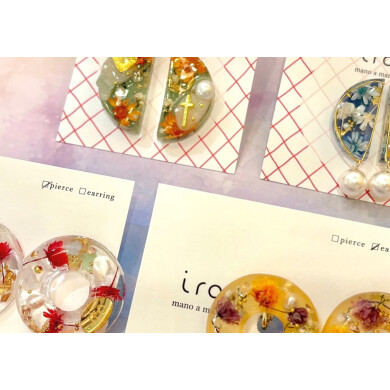 🌼お花を使ったキラキラアクセサリー✨