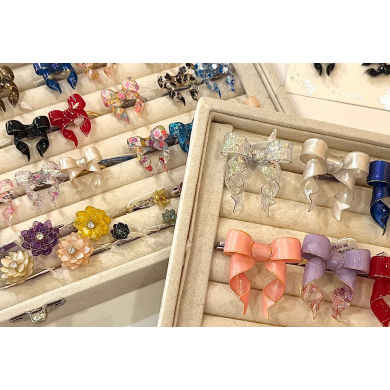 ワイヤーアートの可愛いアクセです🎀