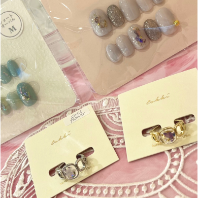 涼しげアクセサリーと新作ネイルチップ🪽🎶