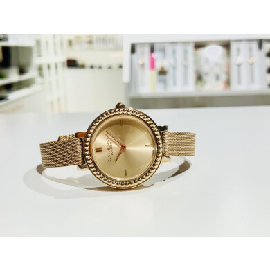 【OLIVIA BURTON】ワントーンカラーな腕時計