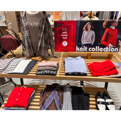 色鮮やかなもちもちカーディガン入荷♪