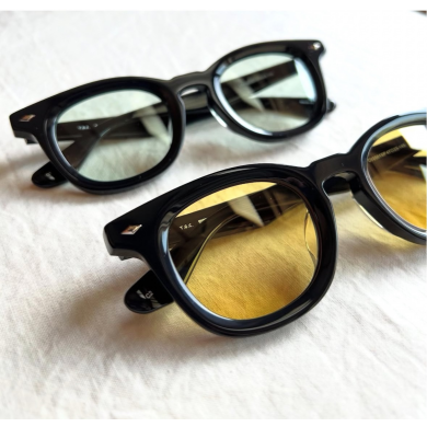 【メガネショップ】T.G.C.✨週末限定価格✨可視光調光レンズセール😎