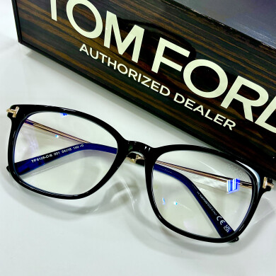 TOM FORD 👓