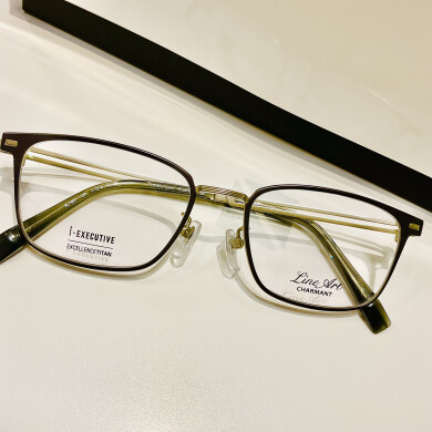 ラインアート👓