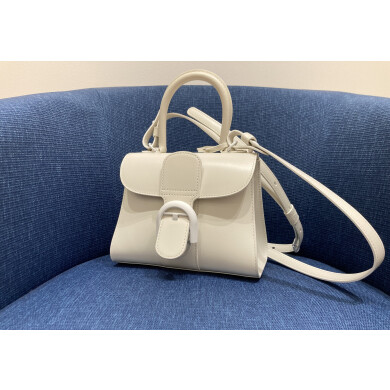 【DELVAUX(デルヴォー)の買取品をご紹介】