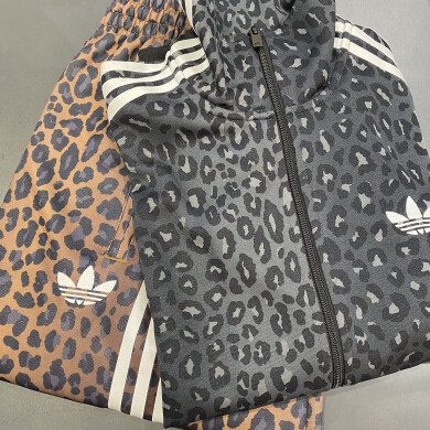 ADIDAS 新作🐆