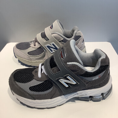 new balance「2002」KIDSモデル🧚‍♀️