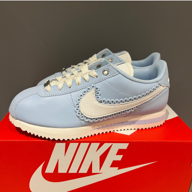 NIKE CORTEZ