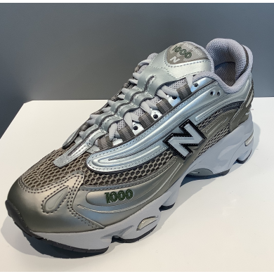 NEW BALANCE 「M1000」👟