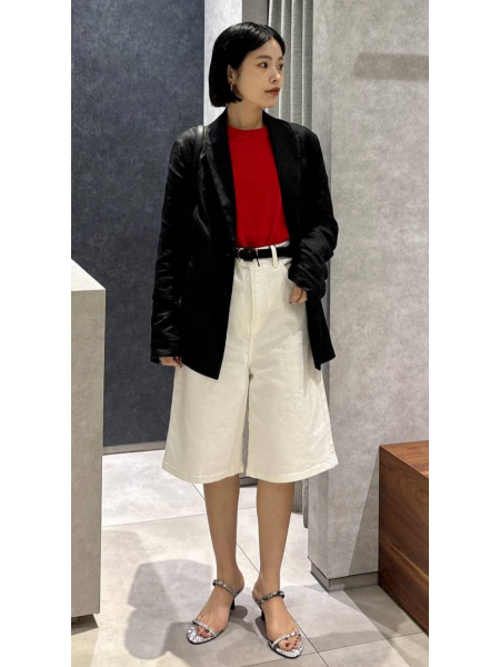 ハーフパンツを大人な着こなしで✨