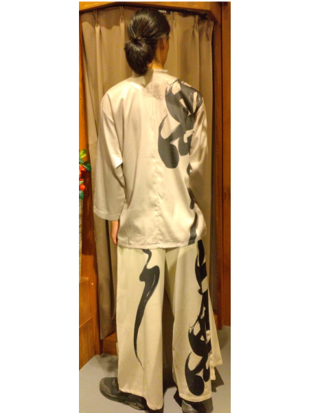 かっこいいデザインの男性服、トップスとボトムスが入荷しました🍀
